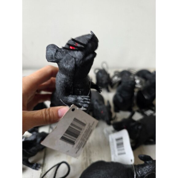 Greenbrier graveyard rat squeak Halloween mouse set lot huge prop decor lifelike - Picture 8 of 11